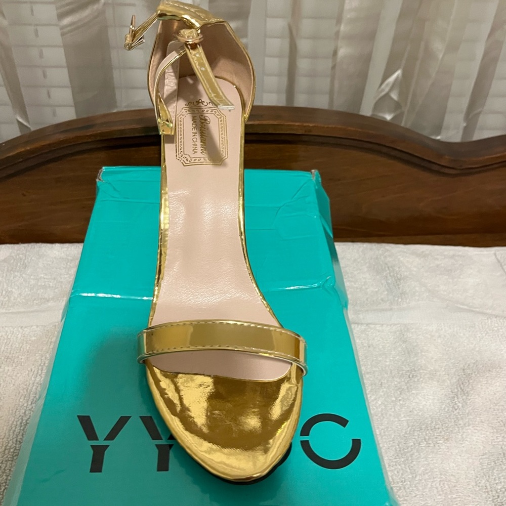 Beautiful Open Toe Heels. Versatile Shoe.